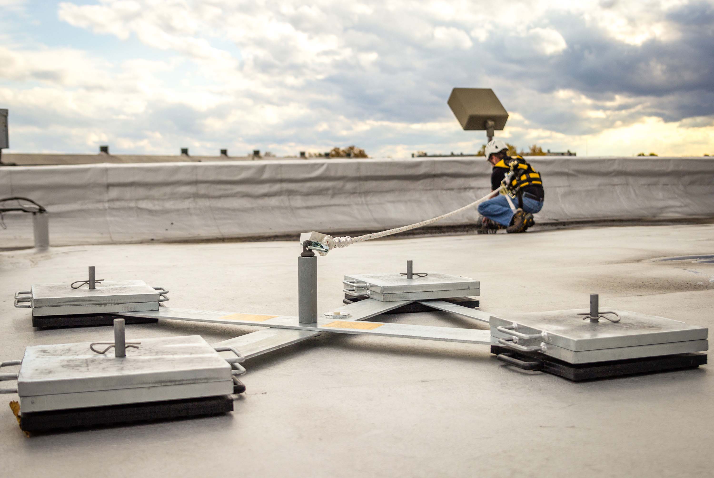 Safe Access Work Platforms & Rooftop Walkways - Kee Safety